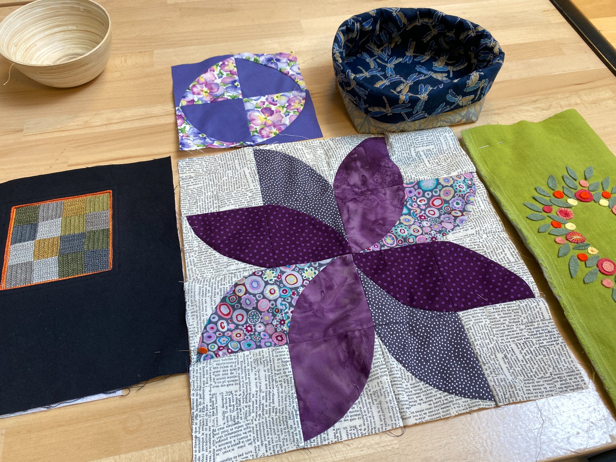 284466836 470262188233476 5685488978151369087 N